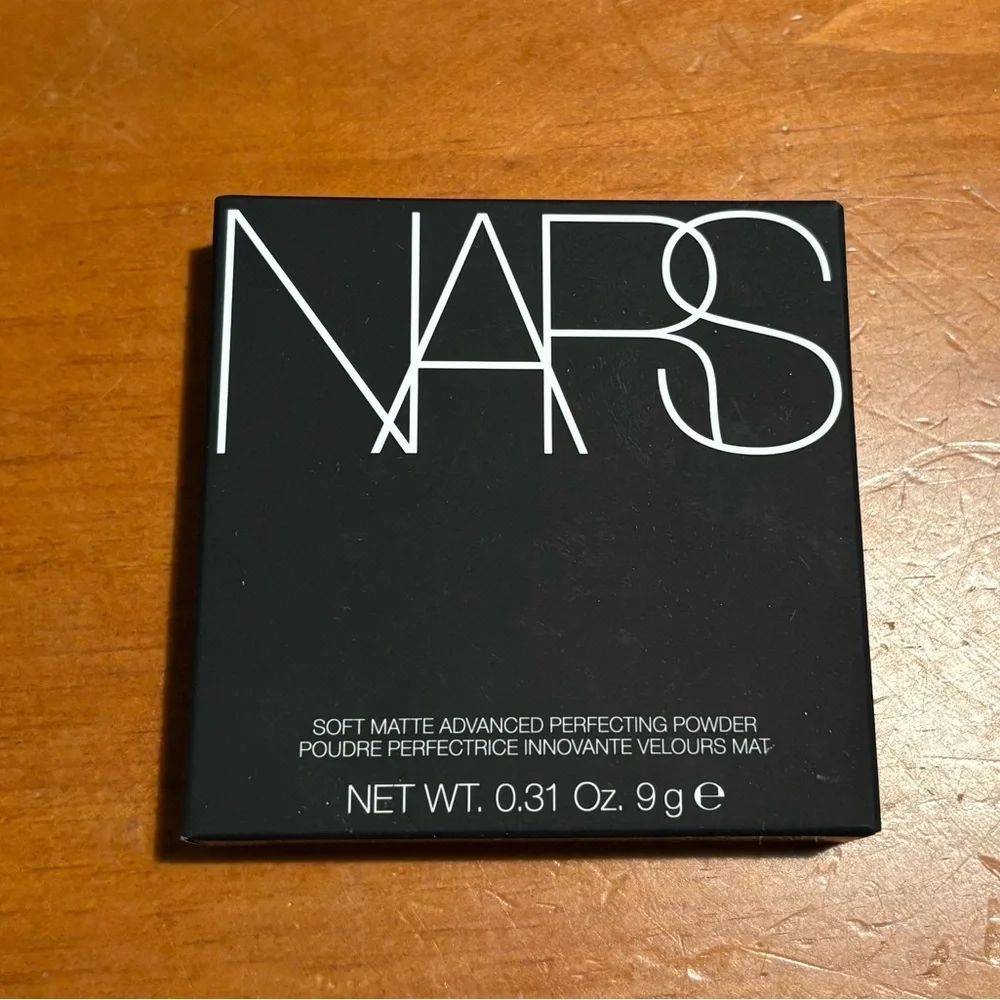 NARS Soft Matte Advanced Perfecting Powder Creek
